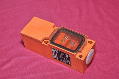 Schmersal Ifl 20-333-11P-m20 Inductive Proximity Switch 10-60 Vdc 400Ma