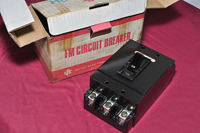 Nikko Electric SK53 50A Circuit Breaker 500V 32A NKE-4245 Nikko Electric SK53 50A Circuit Breaker 500V 32A NKE-4245