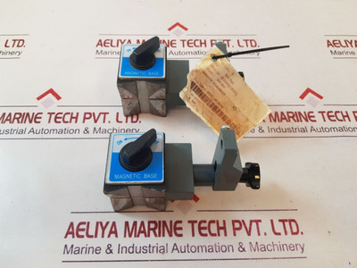 009 051 Magnetic Base Measuring Device Man B&W