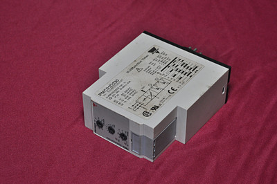 Carlo Gavazzi PMC01D230 Timer - Multifunction, 230VAC, 50-60Hz Carlo Gavazzi PMC01D230 Timer - Multifunction, 230VAC, 50-60Hz