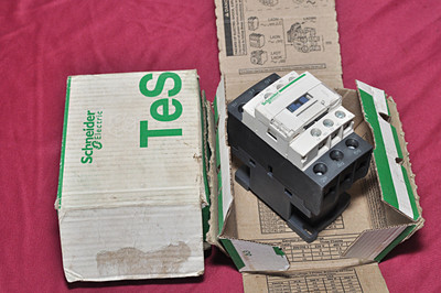 Schneider Electric Lc1D25 3-phase Iec Rated Contactor A600-p600 Schneider Electric Lc1D25 3-phase Iec Rated Contactor A600-p600