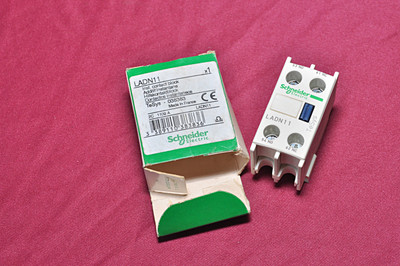 Schneider electric ladn 11 auxiliary contact block - France Schneider electric ladn 11 auxiliary contact block - France