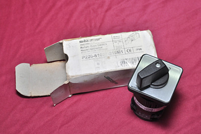 Salzer rotary cam switch IP66 p220-61037-a01 20A.300VAC Salzer rotary cam switch IP66 p220-61037-a01 20A.300VAC