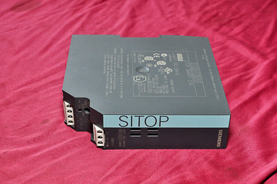 Siemens Sitop Smart 2.5A Power Supply P/N: 179137 6Ep1322-2Ba10 Siemens Sitop Smart 2.5A Power Supply P/N: 179137 6Ep1322-2Ba10