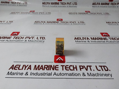 Lot Of 2X Idec Ru4S-c-a100 Relay 1/10Hp 250Vac