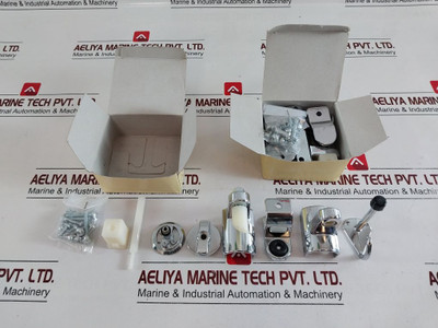 Accurate Partitions 50-8511505 Standard Door-chrome Kit