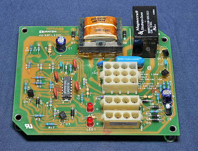 Quantem 48-a81-lz001 PCB Circuit - Input 120VAC, Output 120/240VAC Quantem 48-a81-lz001 PCB Circuit - Input 120VAC, Output 120/240VAC