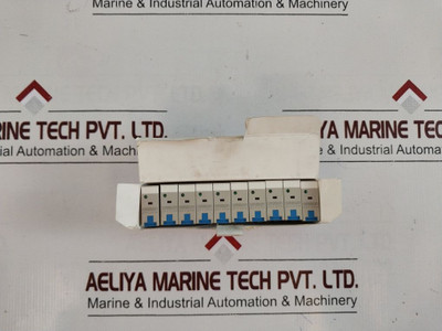 Omron G2R-2-sndi (S) Relay 24V Dc Socket Unit
