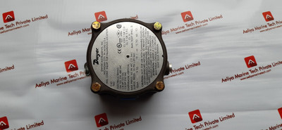 Dwyer 1950-0-2f explosion-proof pressure switch, 15A 125VAC Dwyer 1950-0-2f explosion-proof pressure switch, 15A 125VAC