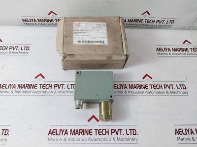 Trafag 904.2377.903 Pressure Switch 250V Ac/15(1.25)A