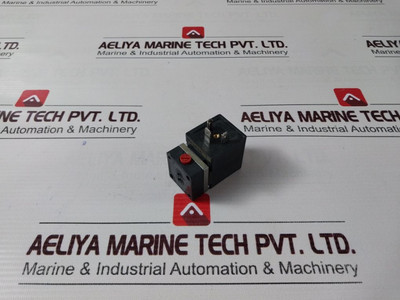 Norgren V04X486L-q116A 1315 Pneumatic Valve Assembly 220V 50/60Hz Used