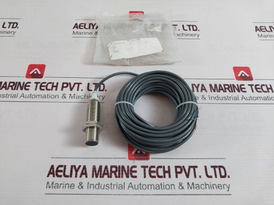 Omron E2A-m18Ls08-wp-b3 Proximity Switch 12-24V