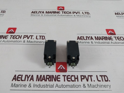 Limit Switch Schmersal Sek 103/M20X1,5.S - Elan Schaltelemente Gmbh & Co. Kg New Limit Switch Schmersal Sek 103/M20X1,5.S - Elan Schaltelemente Gmbh & Co. Kg New