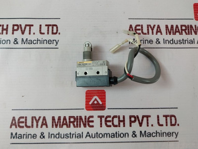 Omron Shl-q2255-mr Limit Switch Ac-15 2A/125V Used Omron Shl-q2255-mr Limit Switch Ac-15 2A/125V Used