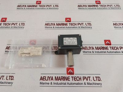 United Electric Model 270 Pressure Switch 3-5 Psi