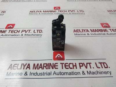 Limit Switch Omron D4N-4A62 - Omron Corporation Used Limit Switch Omron D4N-4A62 - Omron Corporation Used