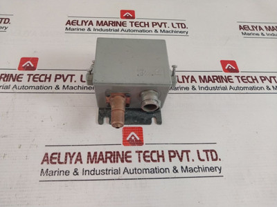Danfoss Kps 35 Pressure Switch Ac 3 6A 440V Danfoss Kps 35 Pressure Switch Ac 3 6A 440V