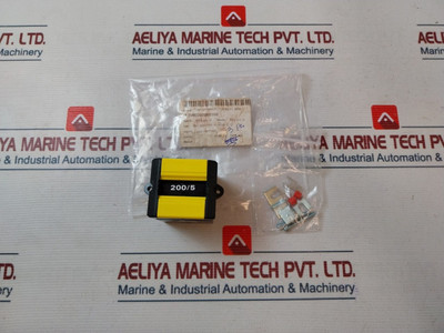 Current Transformer Socomec Tcb 28-30 - 200A New Current Transformer Socomec Tcb 28-30 - 200A New