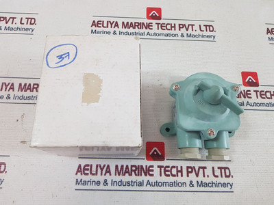 793015 Marine Watertight Small Rotary Switch