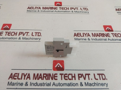 Allen-bradley 100-mca00 Mechanical Interlock 09Mc08020