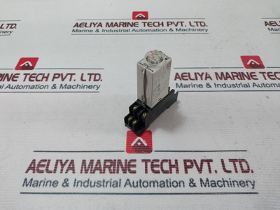 Omron H3Yn-2 Timer 0.1S-10 Min 5A