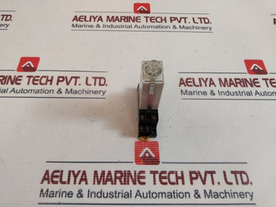 Omron H3Yn-2 Timer With Base Socket 0.1S-10Min 