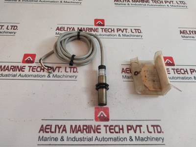 Inductive Proximity Detector Telemecanique Xsa-c0573H23 Inductive Proximity Detector Telemecanique Xsa-c0573H23