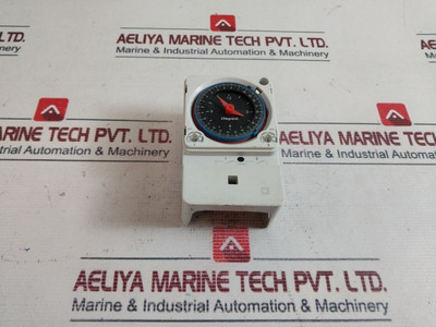 Time Switch Legrand 1/499 26 Polarrex Kkt - Germany Time Switch Legrand 1/499 26 Polarrex Kkt - Germany