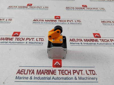Limit Switch Siemens 3Se3 100-1E - Made In India Limit Switch Siemens 3Se3 100-1E - Made In India