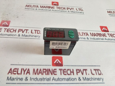 Digital Thermostat Full Gauge Mt-511Ri/13 - 115/230Vac Digital Thermostat Full Gauge Mt-511Ri/13 - 115/230Vac