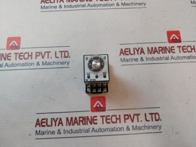 Idec Gt3A-3Ad24 Electronic Timer With Base 240Vac 50/60Hz