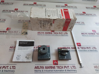 Abb 1Sda082810R1 Rhe/Rhe Padlock- Rotary Handle Operating Mechanism Door Mounted