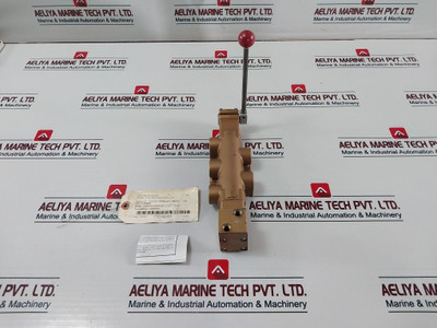Versa Vaa-4504-135-4003P-eh6 Pneumatic Directional Valve 3A-018-2035