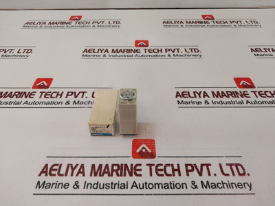 Omron H3Y-2 Timer 0-5 Sec