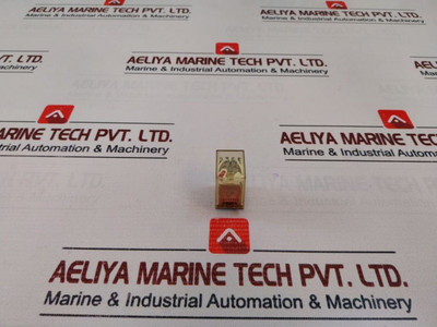 Omron M4Yn Relay 220/240 Vac