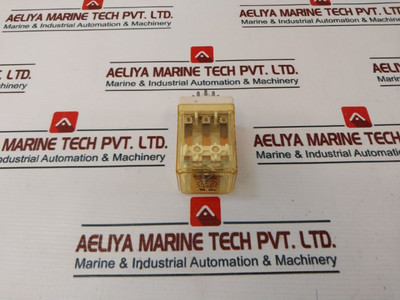 Lot of 3X Idec Rr3pa-u Relay 10a 240vac Lot of 3X Idec Rr3pa-u Relay 10a 240vac