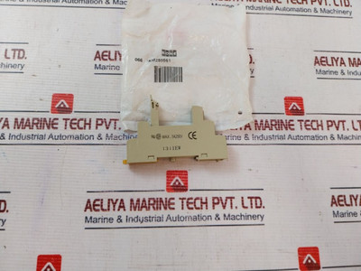 Omron Relay Socket P2Rf-08-e 1311Ew - Kone New