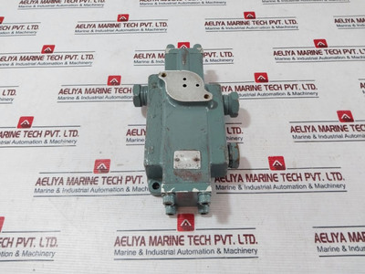 L645-63-102 Single Solenoid Valve K058-055 Used L645-63-102 Single Solenoid Valve K058-055 Used
