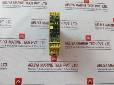 Bti Comitronic Com3C Safety Relay 24 Vac/Dc Used Bti Comitronic Com3C Safety Relay 24 Vac/Dc Used