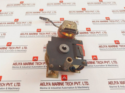 Merlin Gerin - Mch-m - 685762 - Mp Circuit Breaker Accessory Used Merlin Gerin - Mch-m - 685762 - Mp Circuit Breaker Accessory Used