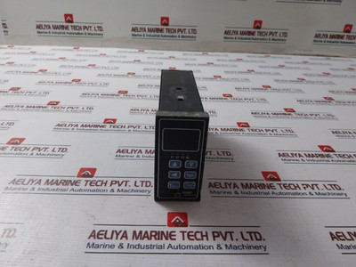Jumo Dicon Sm 037.02.08 Temperature Controller Used Jumo Dicon Sm 037.02.08 Temperature Controller Used