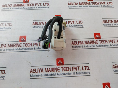 Denso Panasonic 410622-1620 Servo Motor Msma5Azt2U2