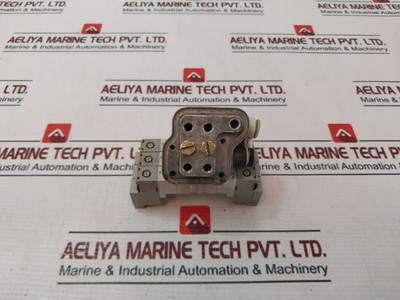 Solenoid Valve SMC SYJ3233-5MR 24VDC Japan 200g Used Solenoid Valve SMC SYJ3233-5MR 24VDC Japan 200g Used