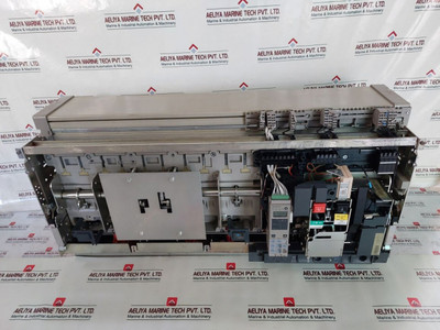 Schneider Electric Masterpact Nw63 H1 Circuit Breaker Micrologic 6.0 A 6300A Schneider Electric Masterpact Nw63 H1 Circuit Breaker Micrologic 6.0 A 6300A