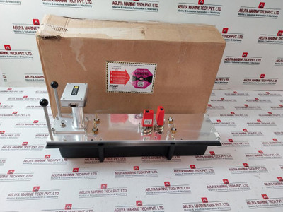 Hamamatsu R6095 Sel Photomultiplier Tube W/ Edwards Vacuum D02603000 Apg100-xlc Module