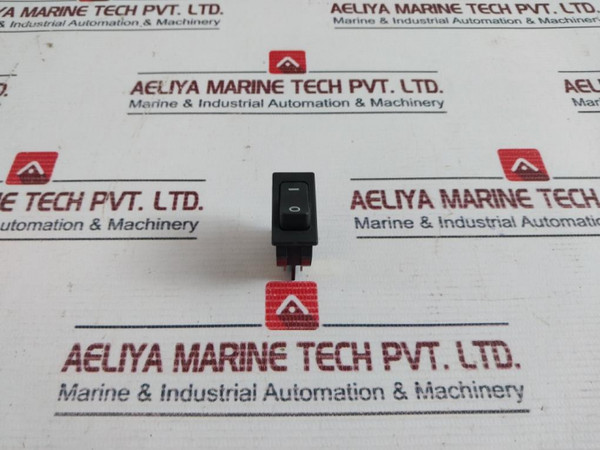 16 (4)/250Ac T100/55 T100 5/100A 250V Ac Rocker Switch - New