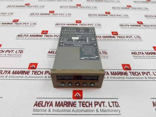 Data Track 224 Digital Panel Meter Tracker 10-28V~ 12-32V