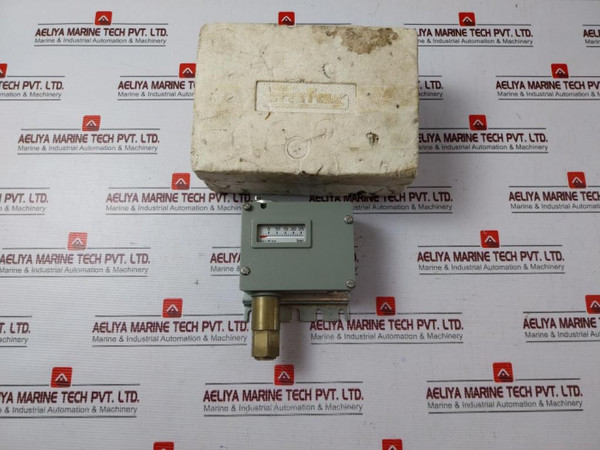 Trafag 972.7080 Pressure Switch Ip65 250V - New
