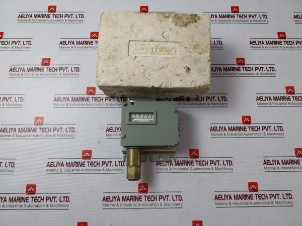 Trafag 972.7080 Pressure Switch Ip65 250V
