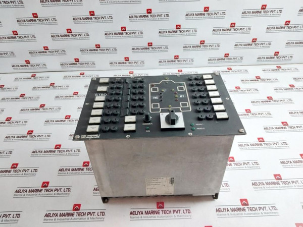 Aqua Signal 3425402015-7720 - Used